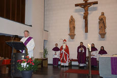 Der heilige Nikolaus in "Heilig Kreuz" Zierenberg